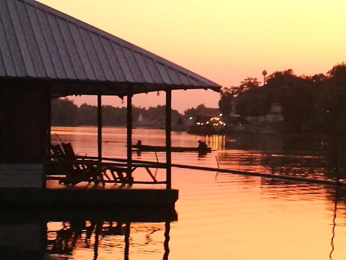 אוטאי תאני River Marina Resort מראה חיצוני תמונה