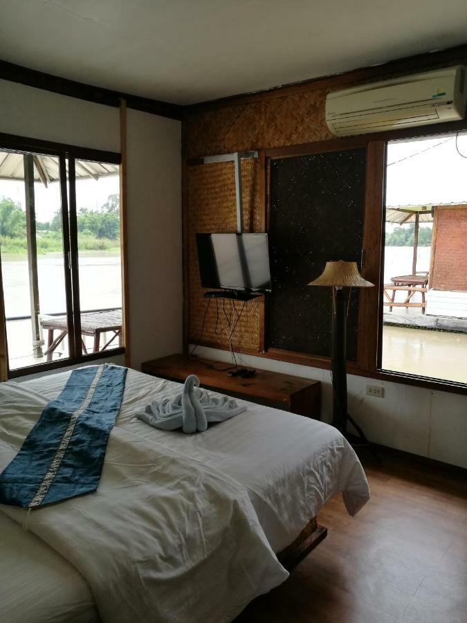 אוטאי תאני River Marina Resort מראה חיצוני תמונה
