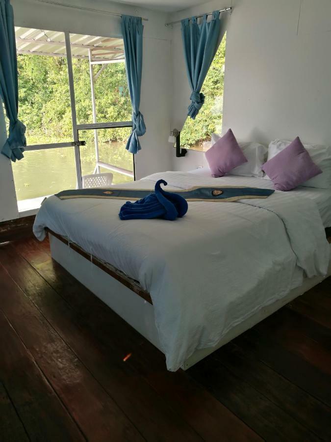 אוטאי תאני River Marina Resort מראה חיצוני תמונה