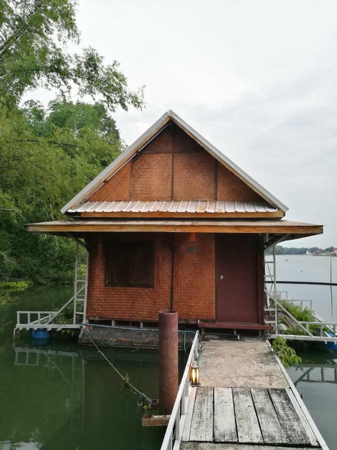 אוטאי תאני River Marina Resort מראה חיצוני תמונה